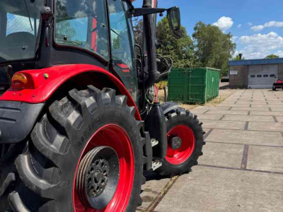 Tractor Zetor Proxima HS 120 Zetor systems voorlader