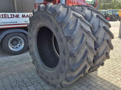 Wheels, Tyres, Rims & Dual spacers Michelin 710/70R38 XM28 banden 16/32mm