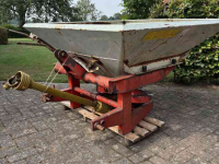 Fertilizer spreader Kuhn Comete ZS 600 N