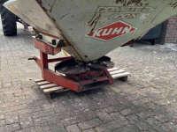 Fertilizer spreader Kuhn Comete ZS 600 N