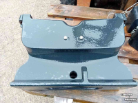 Frontweights Steyr Nieuw Steyr moederblok, ondertrekhaak en gewicht.