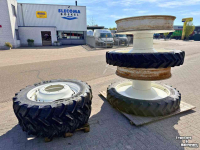 Wheels, Tyres, Rims & Dual spacers BKT 320/85R36 + 300/95R52