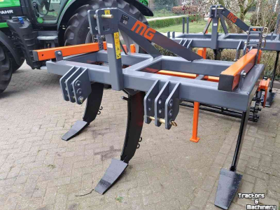 Deep subsoiler Mandam MG 3 2000