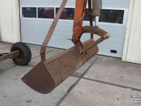 Excavator mobile Argenterio A77 Getrokken kraan graafmachine brede baggerbak slootbak