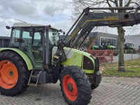 Tractor Claas Celtis 456 met voorlader