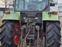 Tractor Claas Celtis 456 met voorlader