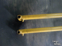Diverse used spare-parts  Cilinders Dubbelwerkend
