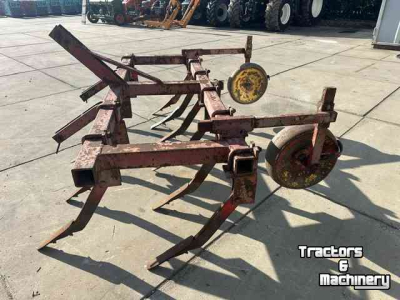 Cultivator Cappon vaste tand met loopwielen