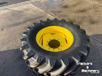Wheels, Tyres, Rims & Dual spacers  650/65R38   540/65R28