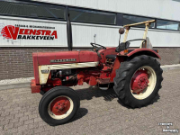 Tractor International 323
