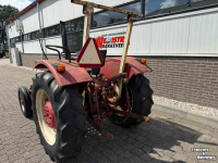 Tractor International 323