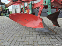 Ploughs Kverneland LB 100-200 wentelploeg NIEUWE SLIJTDELEN