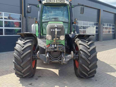 Tractor Fendt 716 Vario com 2