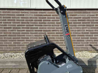 Vibrating plates Giant GP3558D