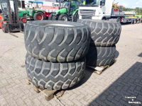Wheels, Tyres, Rims & Dual spacers  Set Kipper wielen 25/55 R25 8 gat landbouwsteek