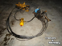 Diverse used spare-parts  servo besturing van een s machine