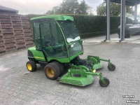 Ride-on mower John Deere 1445