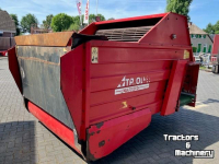 Silage-block distribution wagon Trioliet Trioliet Multifeed Blokkenwagen