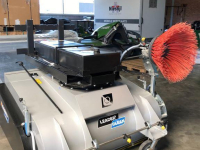 Sweepers and vacuum sweepers Emily EMILY LeaderClean Sweeper