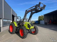 Tractor Claas Axos 340 tractor met Stoll voorlader