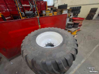 Wheels, Tyres, Rims & Dual spacers Vredestein 750/45R26.5 FlotationTRAC