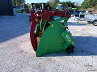 Silage grab-cutter VDW Voederbak met twee vijzels