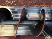 Silage grab-cutter VDW Voederbak met twee vijzels