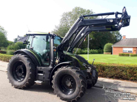 Tractor Valtra G125EA