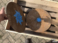 Diverse used spare-parts Lemken Schijfkouters 6x D590/100x6