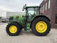 Tractor John Deere 6R215