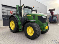 Tractor John Deere 6R215