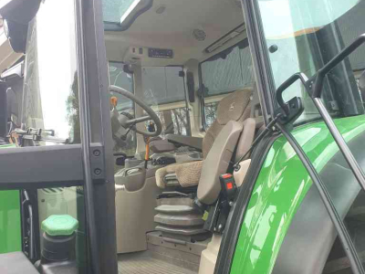 Tractor John Deere 6120M