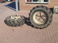 Tractor Molcon DUBBELLUCHT 5 PUNTS MOLCON 420/70R24