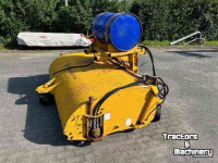 Sweeper JCB SC240