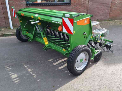 Seed drill Amazone D9 3000 special