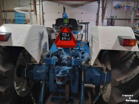 Tractor County 1124