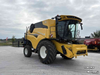 Combine New Holland CX 8.70