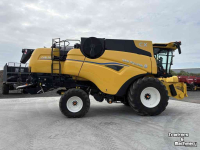 Combine New Holland CX 8.70