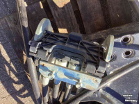 Used parts for tractors Valtra Voorlader consoles