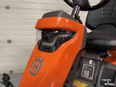 Ride-on mower Husqvarna Husqvarna R316TX. Nieuw! Kawasaki motor!