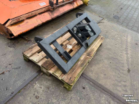 Other attachments and accessories GRS GRS-BOKVMEU  Parallogram bok- driepunts- euro -lepelopname tbv veegmachine