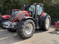 Tractor Valtra T174