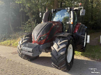 Tractor Valtra T174