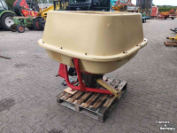 Fertilizer spreader Vicon kunstmeststrooier / Pendelstrooier