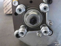 Combine New Holland Brandstofpomp HW Zwadmaaier parts nr:2852853