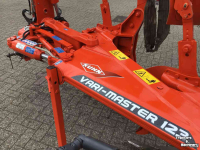 Ploughs Kuhn Vari Master 123