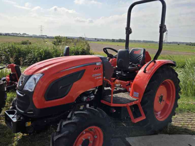 Tractor Kioti DK 6020 Hydro shuttle met machine aanbieding Concept Agri