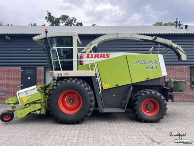 Forage-harvester Claas Jaguar 890