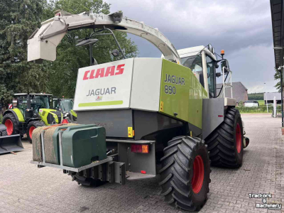 Forage-harvester Claas Jaguar 890