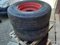 Wheels, Tyres, Rims & Dual spacers  385/65X22.5 75%